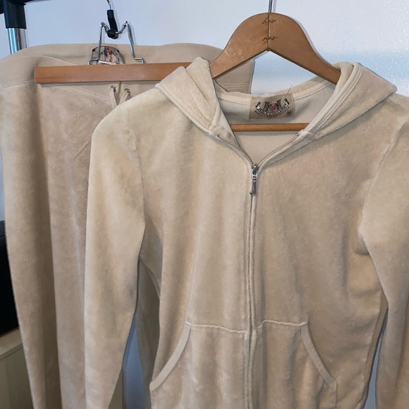 beige juicy couture
